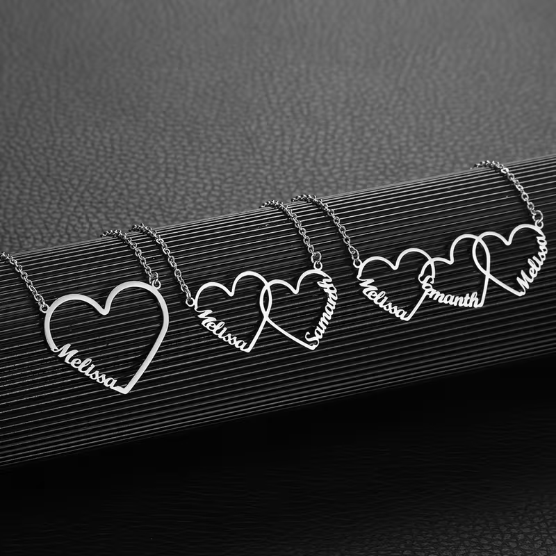 Engraved Name Necklace - Personalisierte ineinandergreifende Herz-Namenskette mit 1/2/3 Namen,